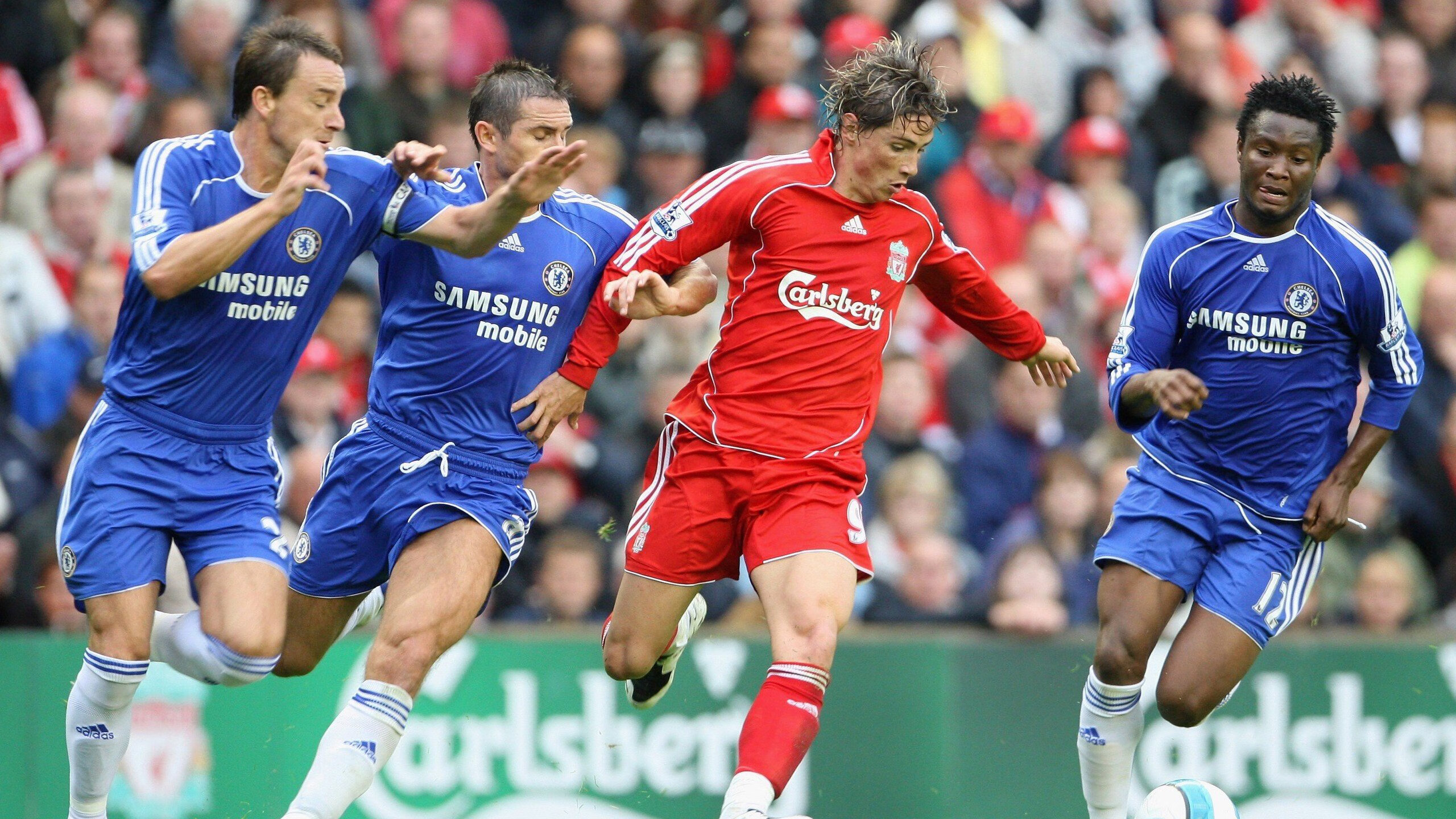 欧冠“超级对决”:史上最激烈的球队碰撞,欧冠决赛和超级碗